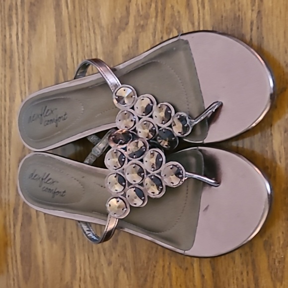 Dexflex sandal size 9 women's - Picture 3 of 5